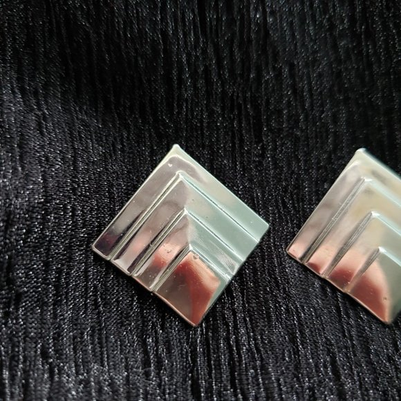 Vintage Silver Toned Square Clip on Earrings - Picture 3 of 9